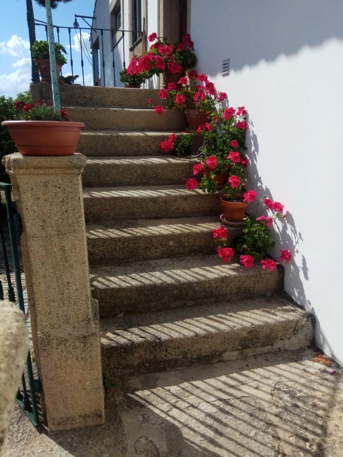 Casa Do Balcao Guest House Alcains Luaran gambar