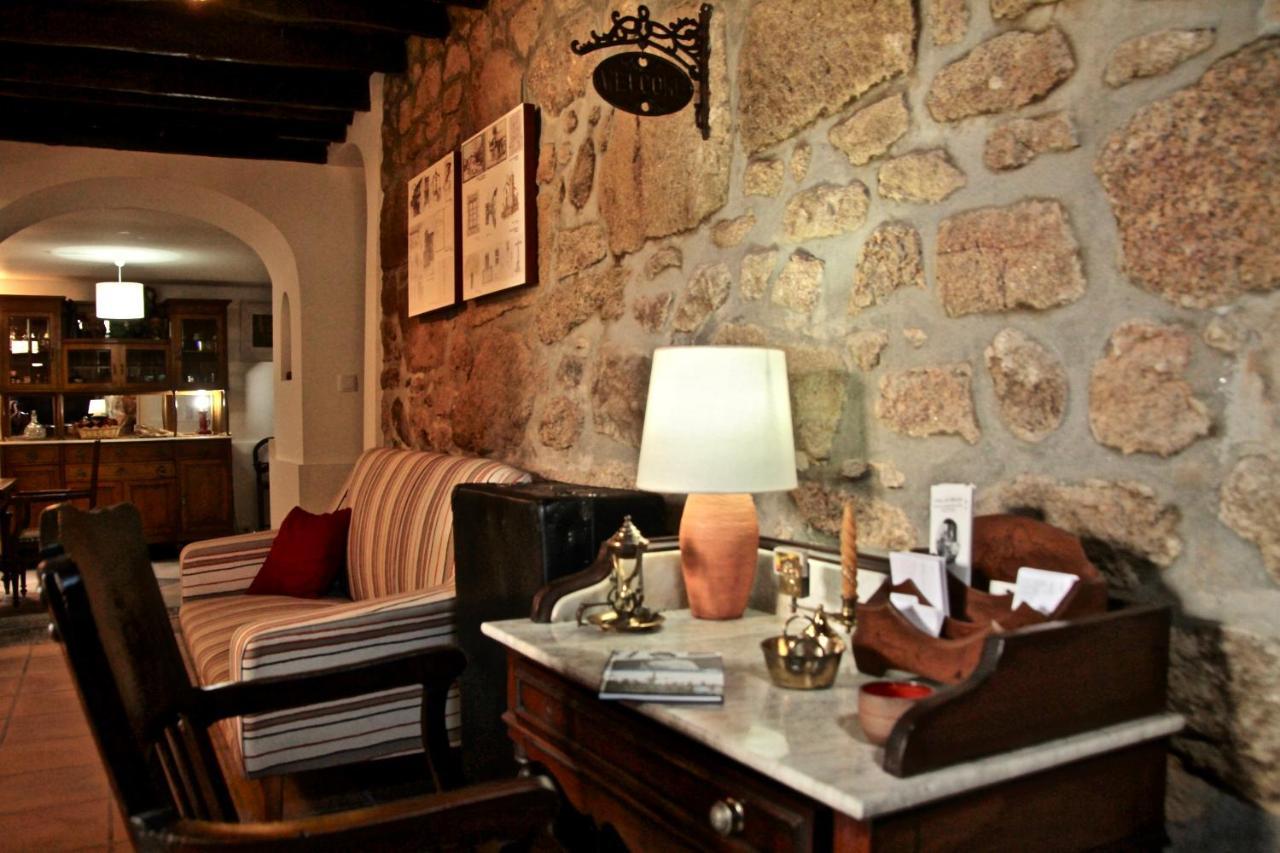 Casa Do Balcao Guest House Alcains Luaran gambar