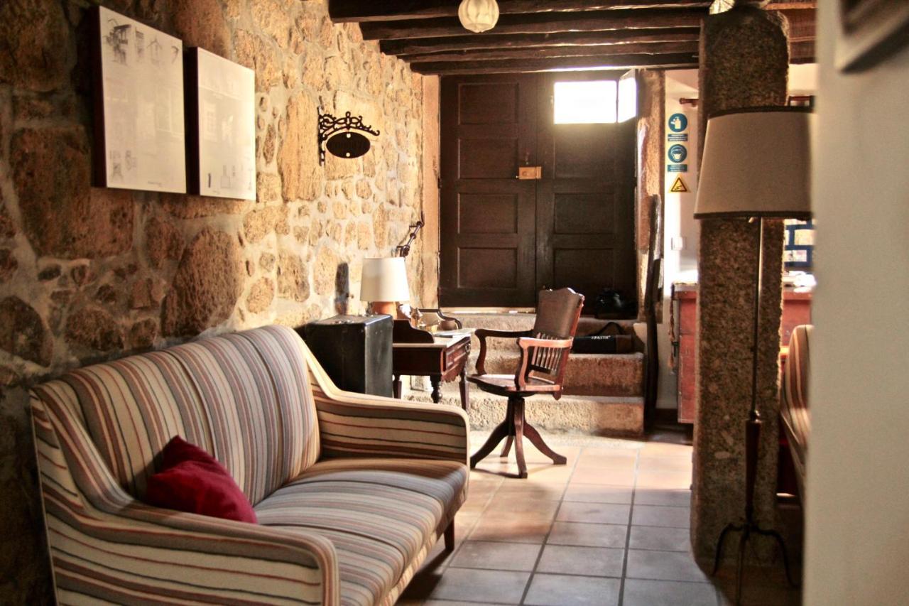 Casa Do Balcao Guest House Alcains Luaran gambar
