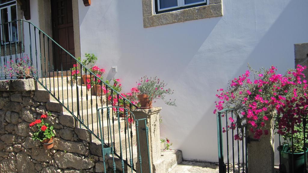 Casa Do Balcao Guest House Alcains Luaran gambar
